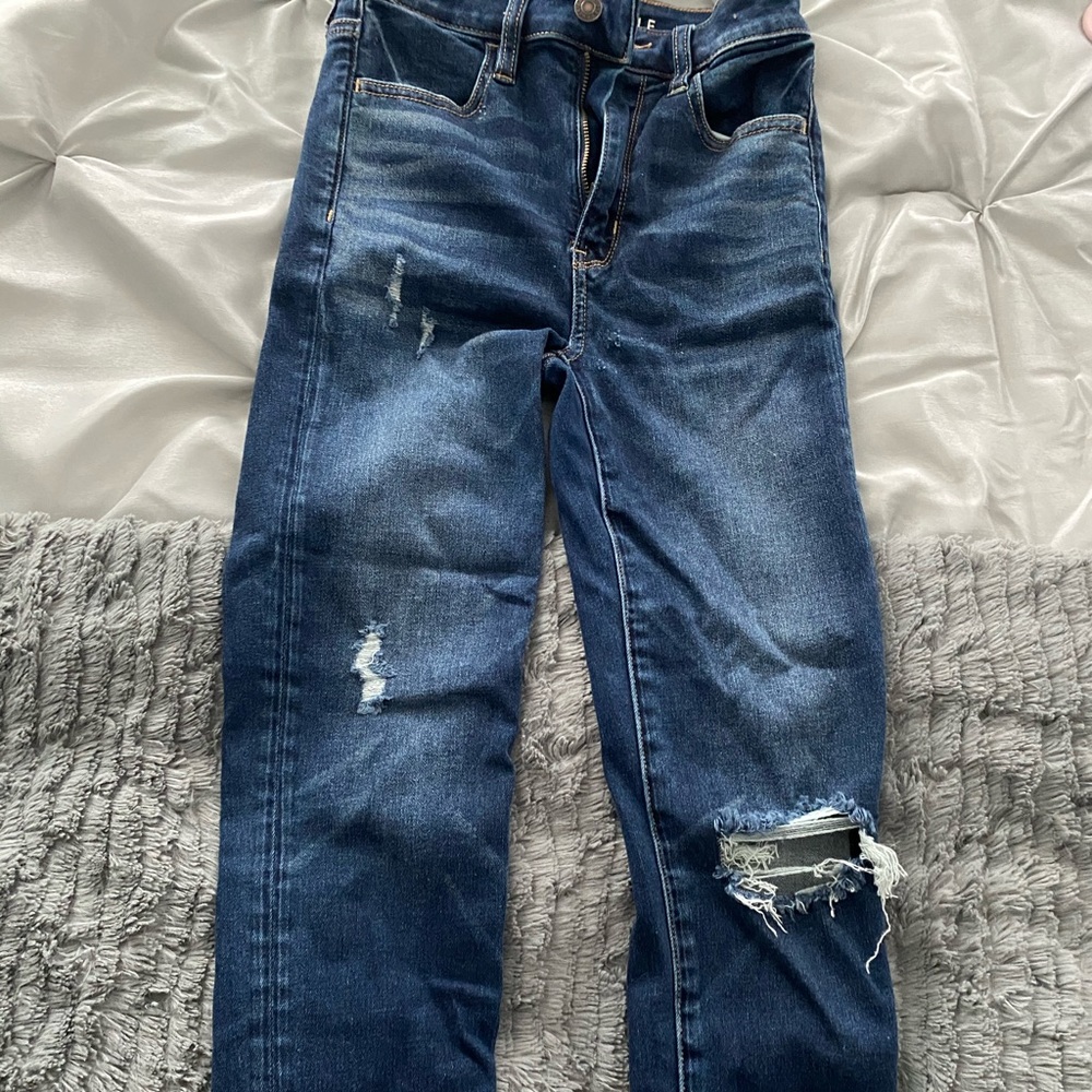 American eagle distressed jeans